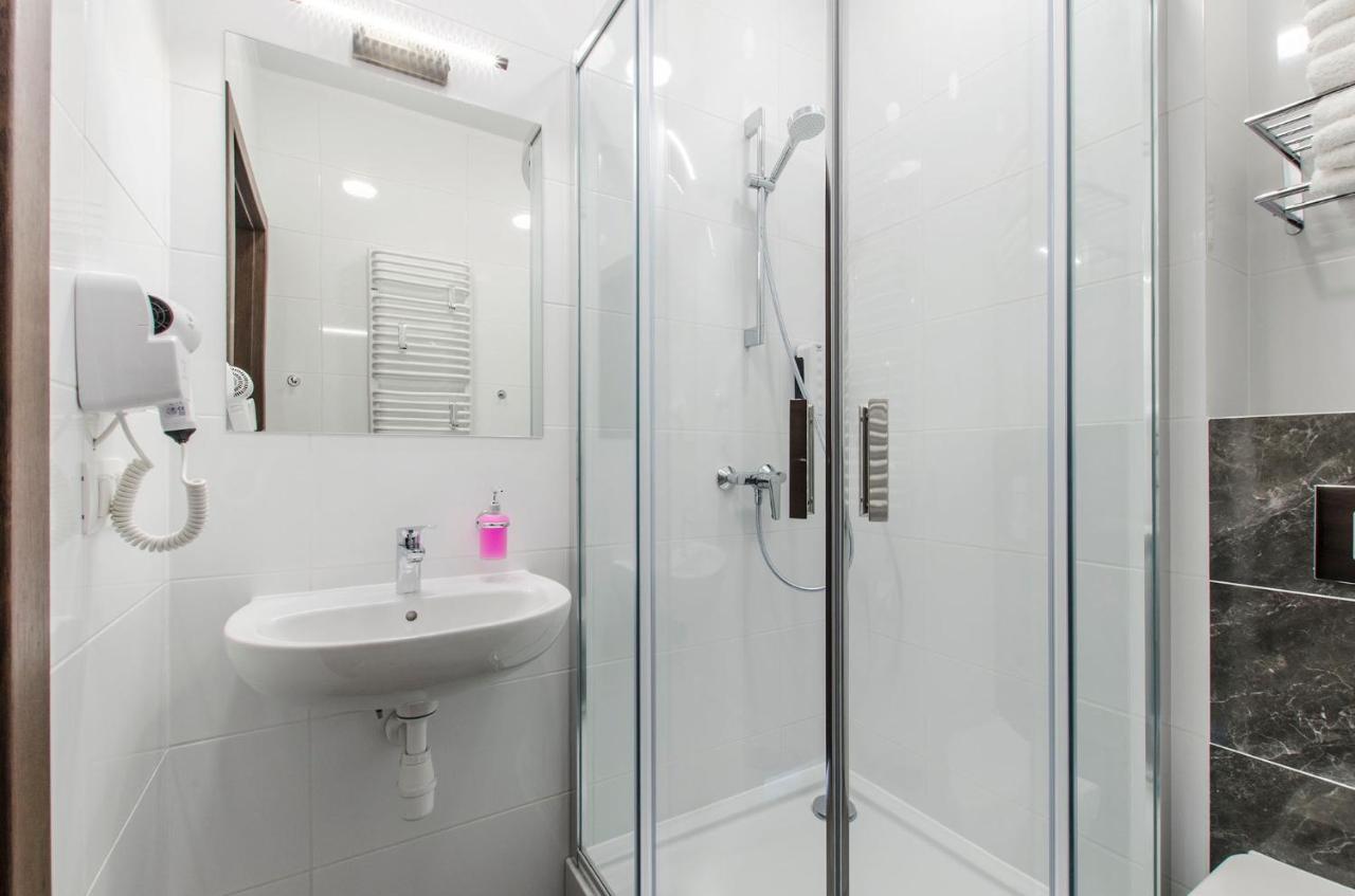 Bema Rooms Lodź Bagian luar foto
