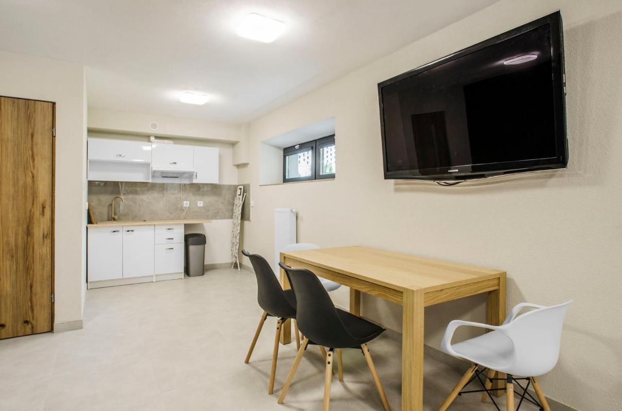Bema Rooms Lodź Bagian luar foto