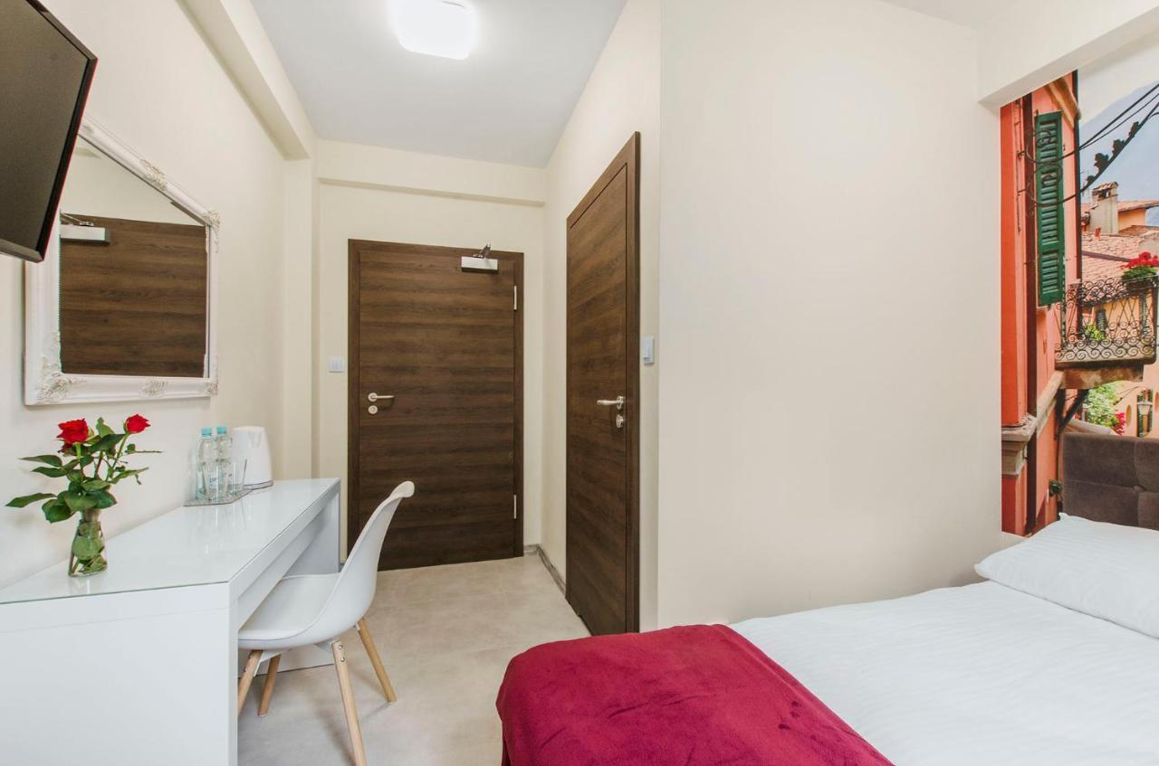 Bema Rooms Lodź Bagian luar foto