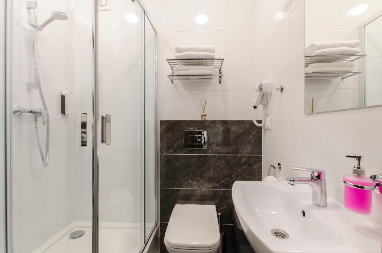 Bema Rooms Lodź Bagian luar foto